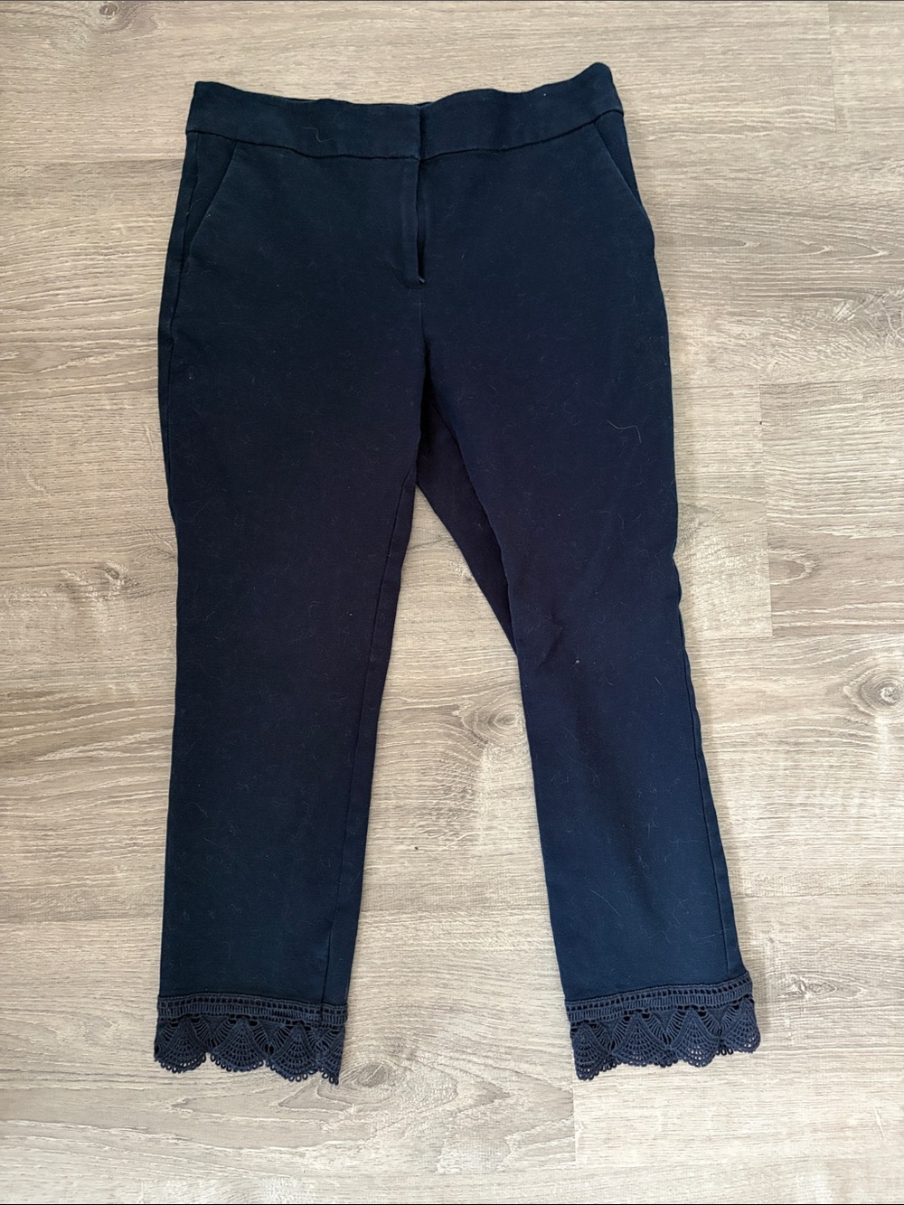 Ann Taylor Navy Cropped Pants with Crochet Hem